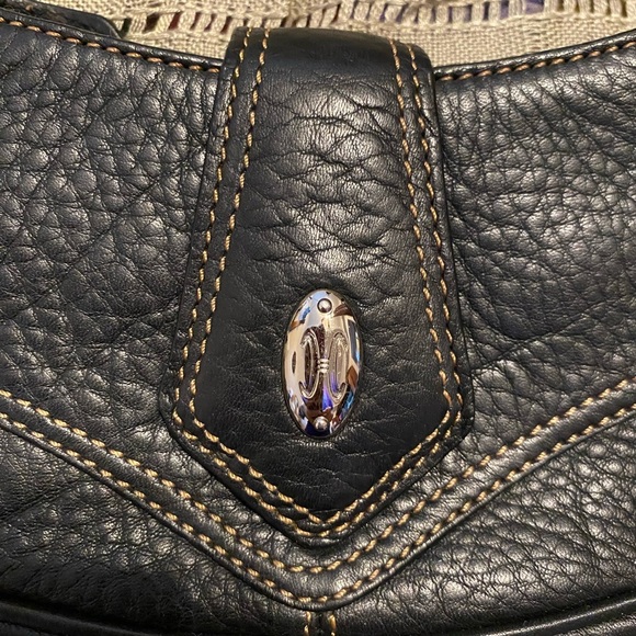 Cole Haan-VINTAGE-EUC Black Pebbled Leather Wristlet/Clutch w/Silver Tone Accent